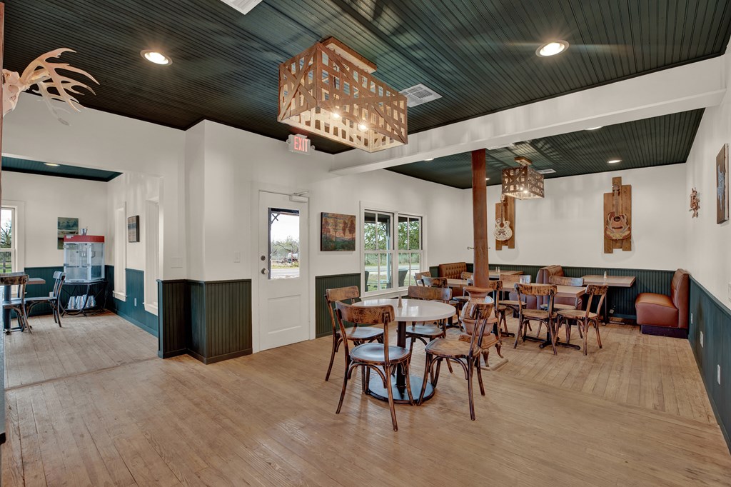 2732 Ranch Rd 1323