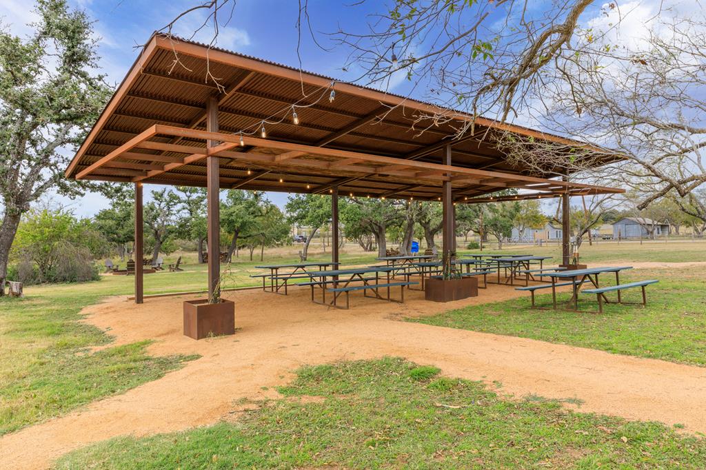 2732 Ranch Rd 1323