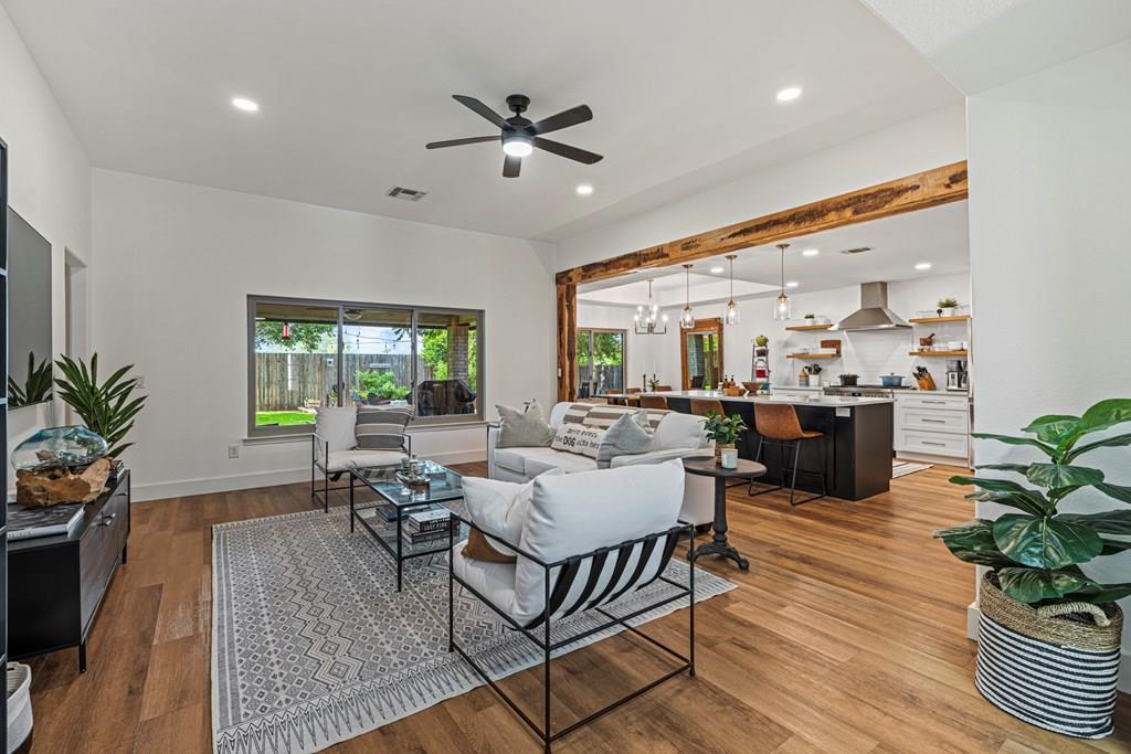 317 Chase Oaks Place