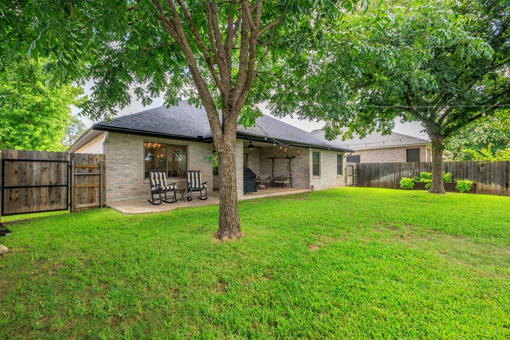 317 Chase Oaks Place