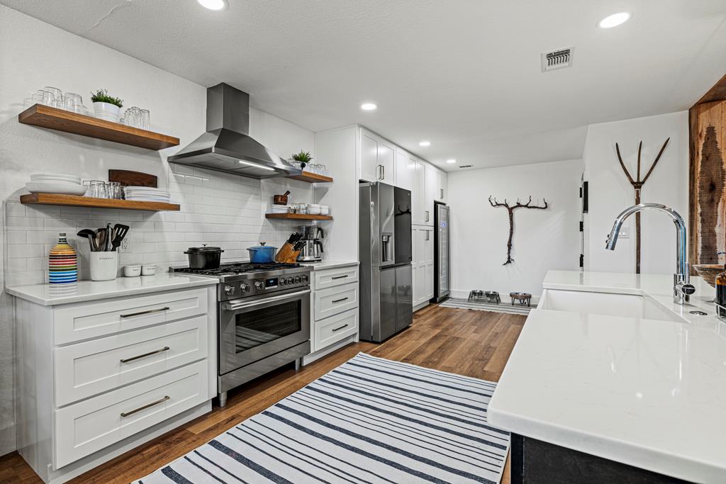 317 Chase Oaks Place