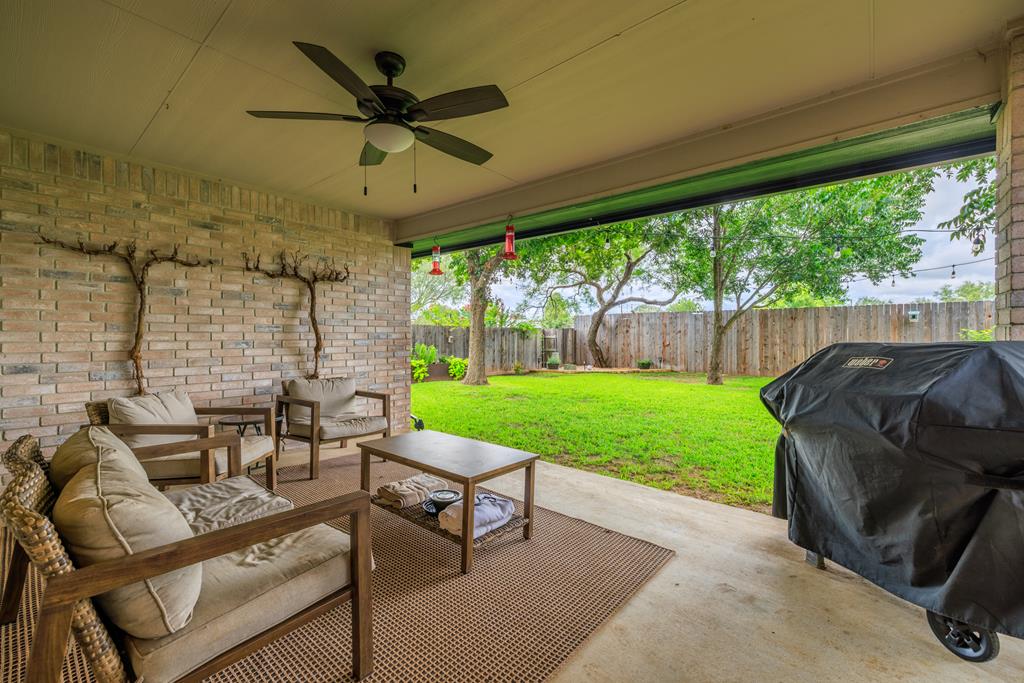 317 Chase Oaks Place