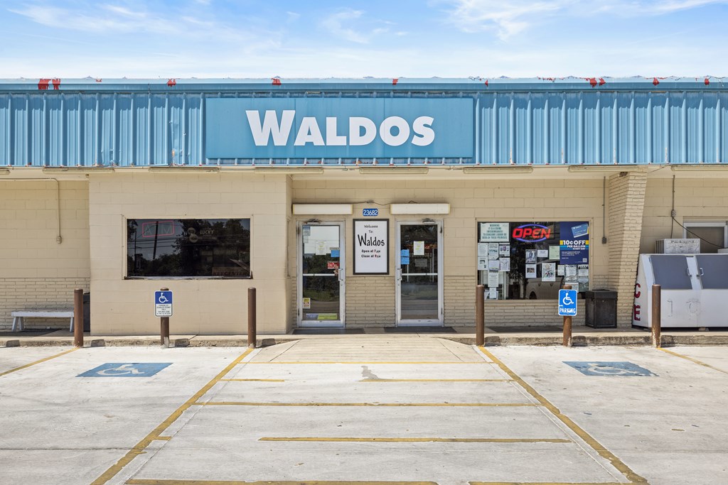 23682 W US Hwy 290