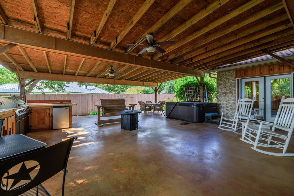 313 Heritage Hills Dr