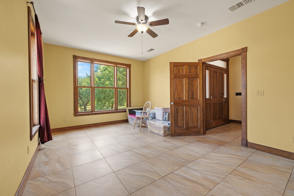 1282 Vintage Oaks Dr