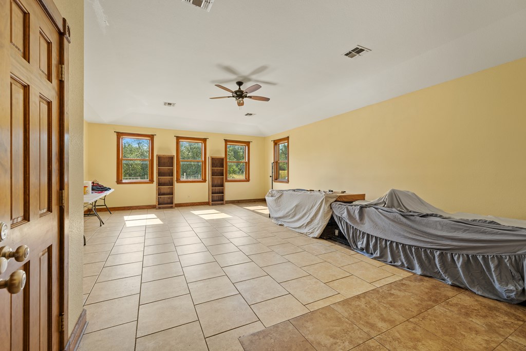 1282 Vintage Oaks Dr