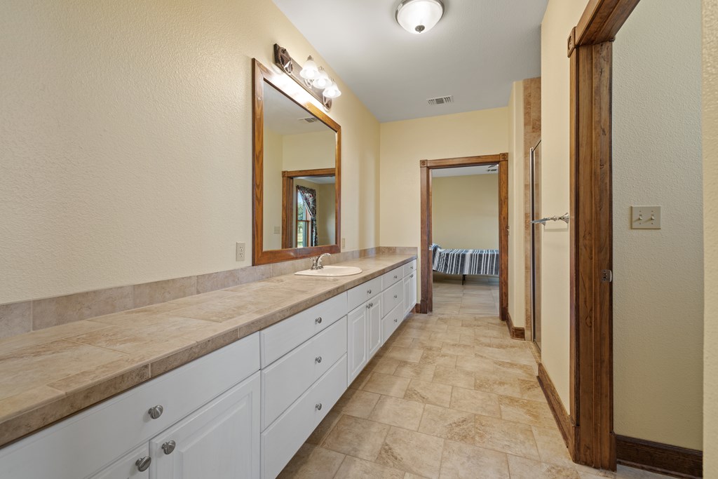 1282 Vintage Oaks Dr