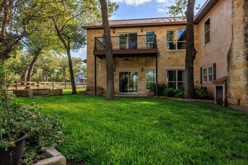 10030 E US Hwy 290