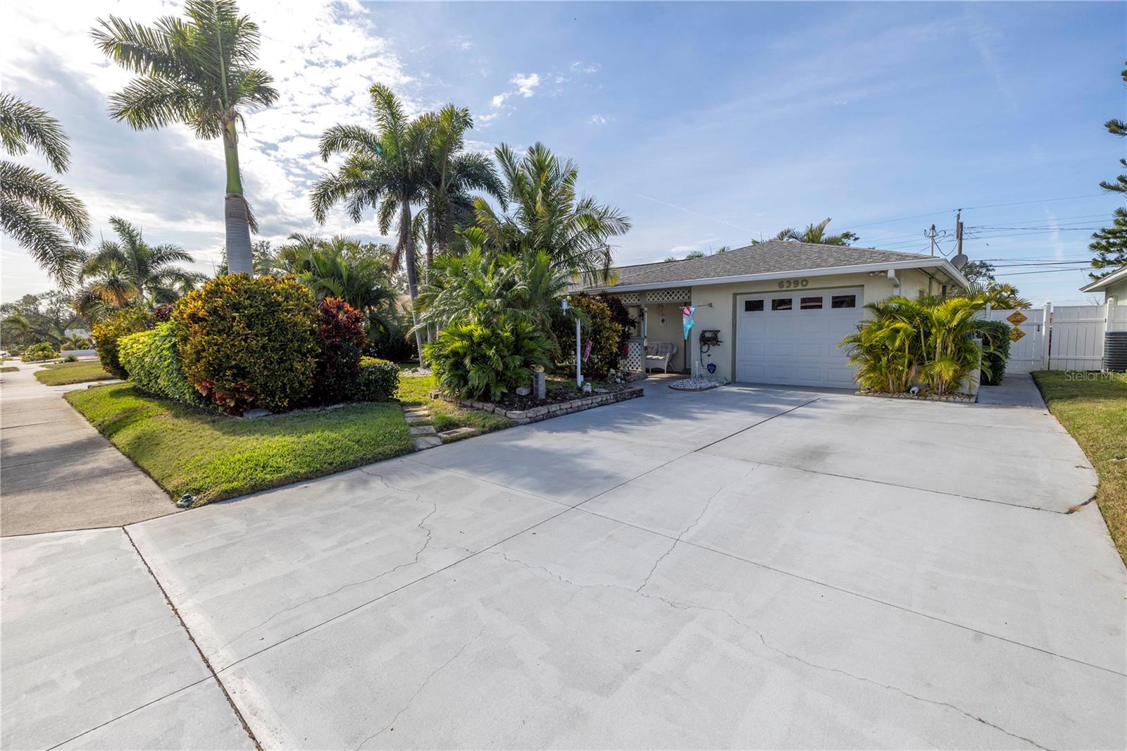 6390 115TH LN