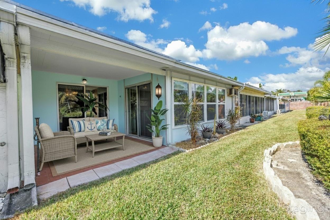 93 BOCA CIEGA POINT BLVD N #93