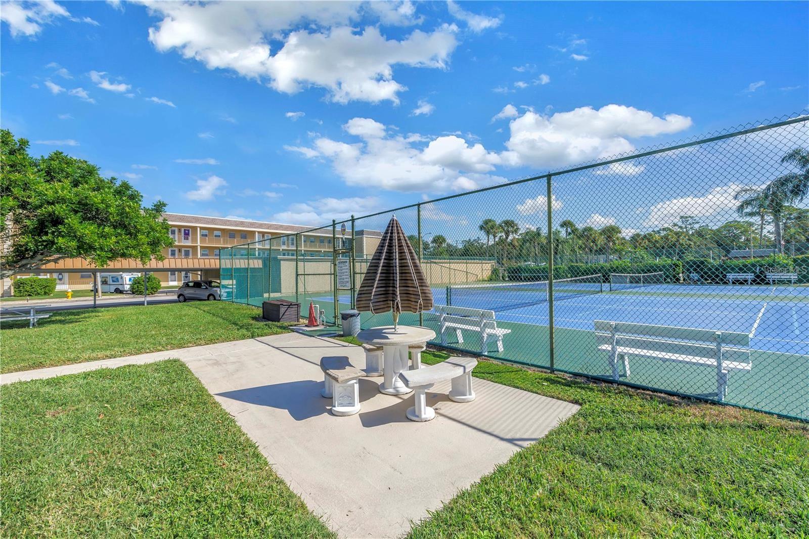 93 BOCA CIEGA POINT BLVD N #93