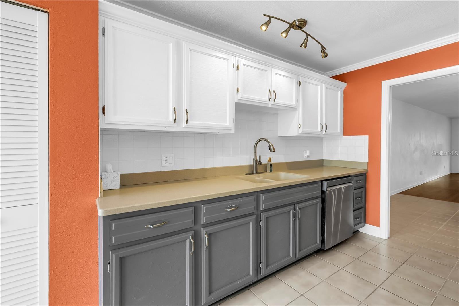 93 BOCA CIEGA POINT BLVD N #93