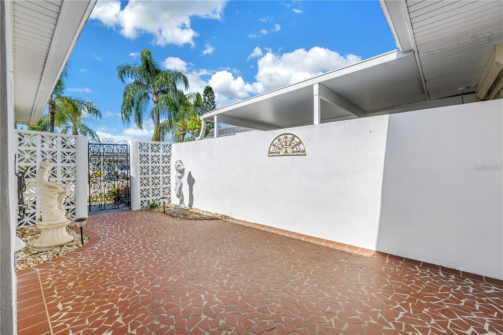 93 BOCA CIEGA POINT BLVD N #93
