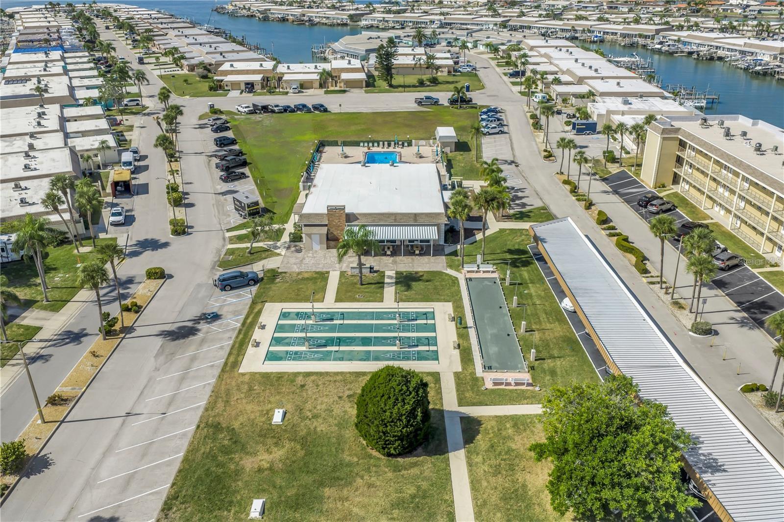 93 BOCA CIEGA POINT BLVD N #93