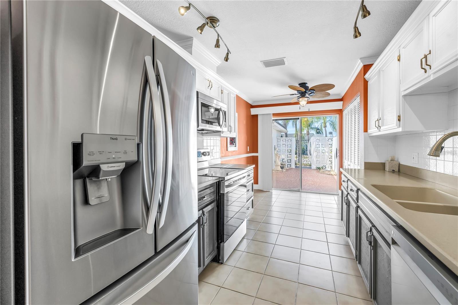 93 BOCA CIEGA POINT BLVD N #93