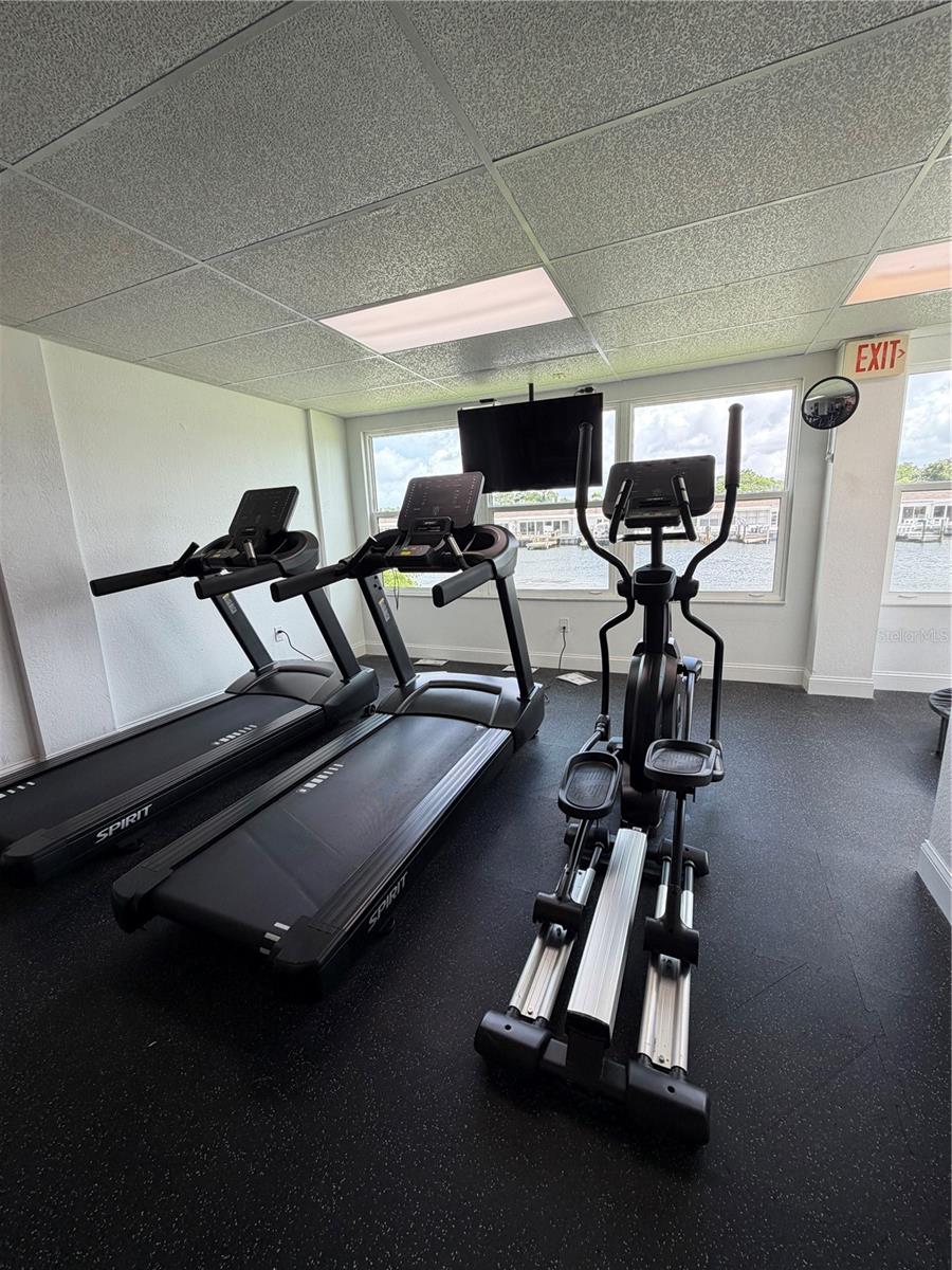 93 BOCA CIEGA POINT BLVD N #93