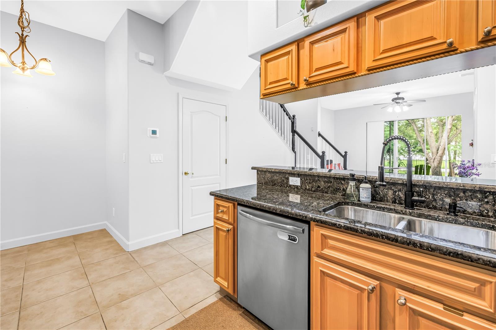 2982 ESTANCIA PL