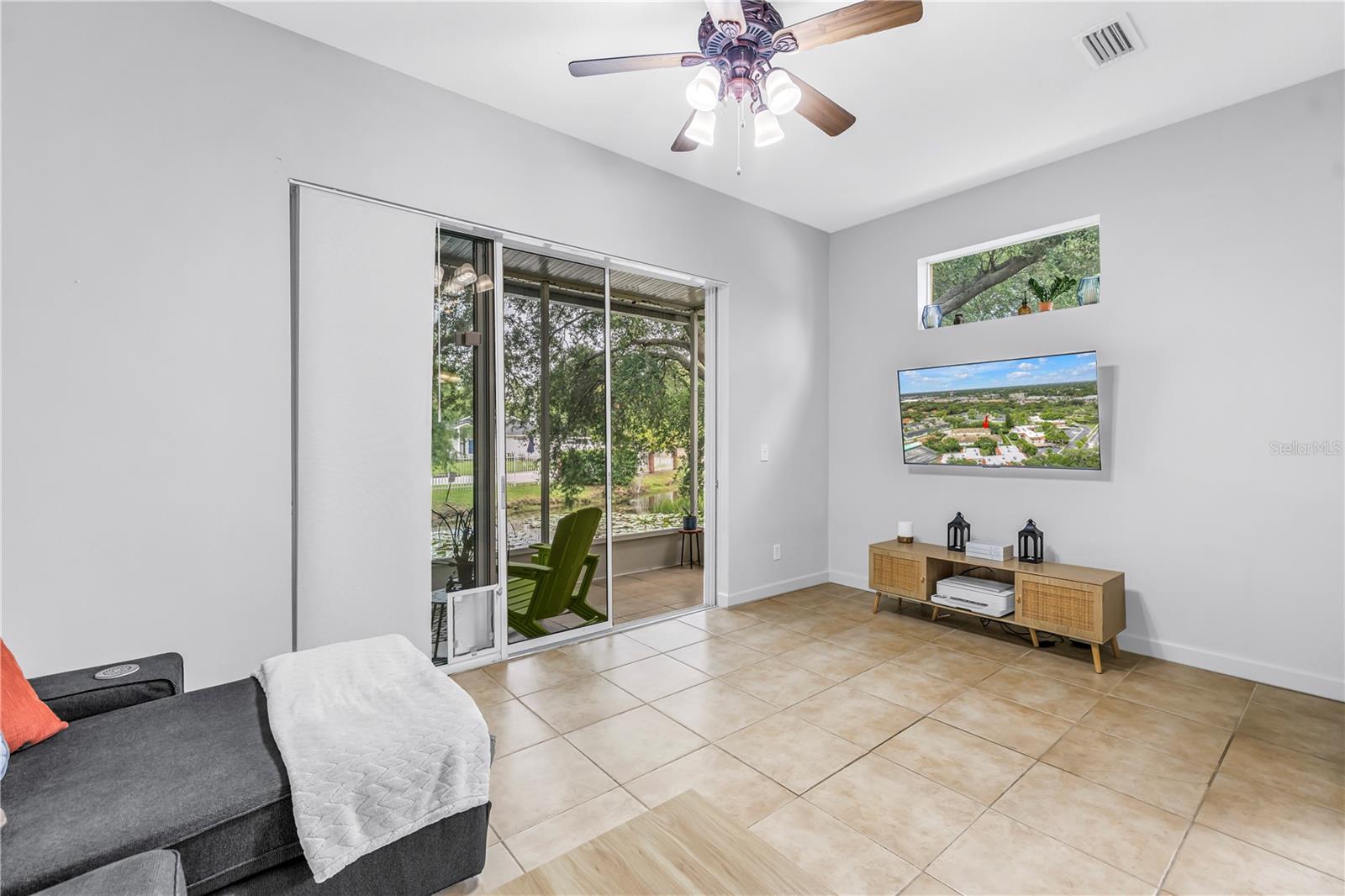 2982 ESTANCIA PL