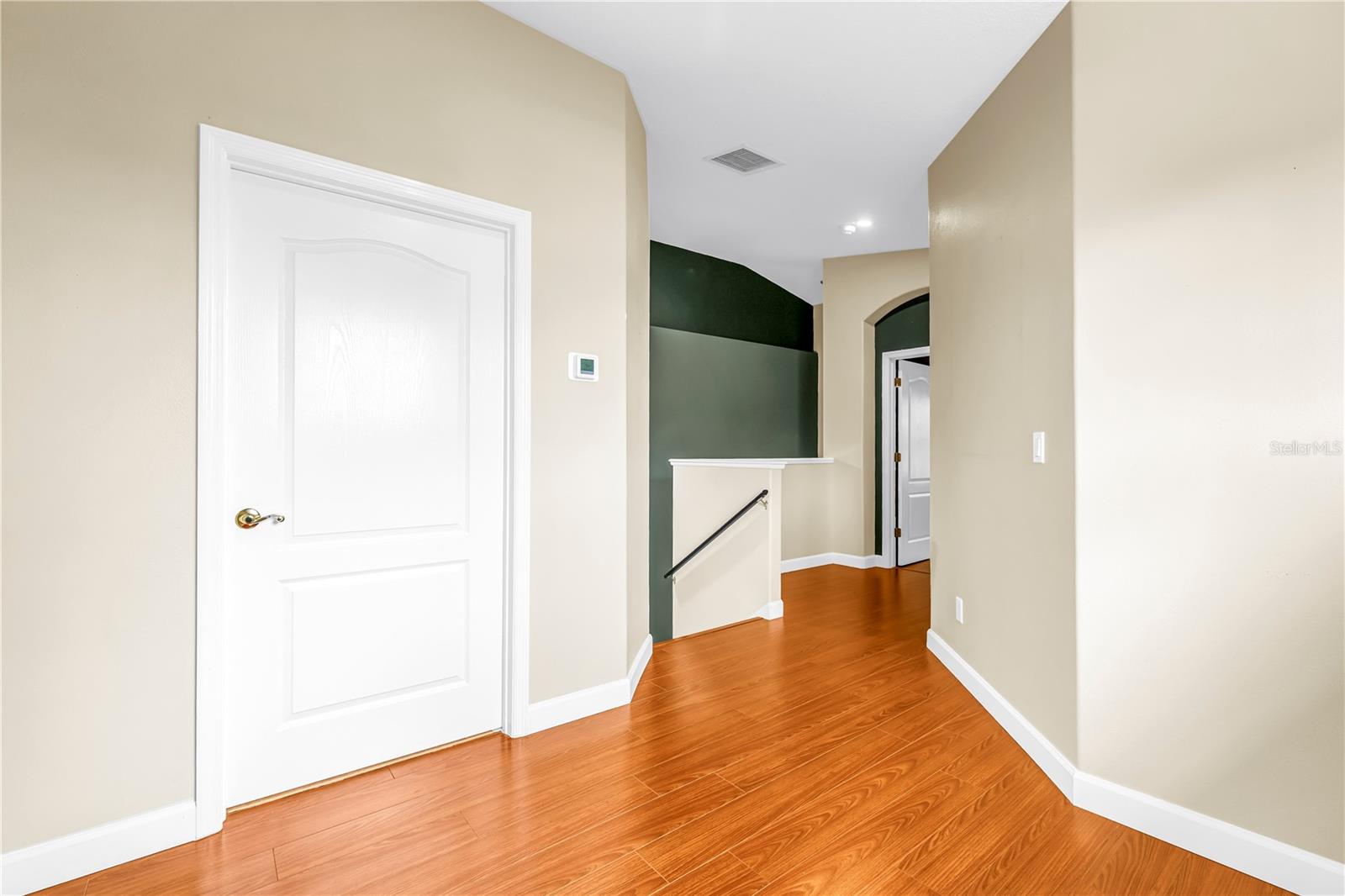 2982 ESTANCIA PL