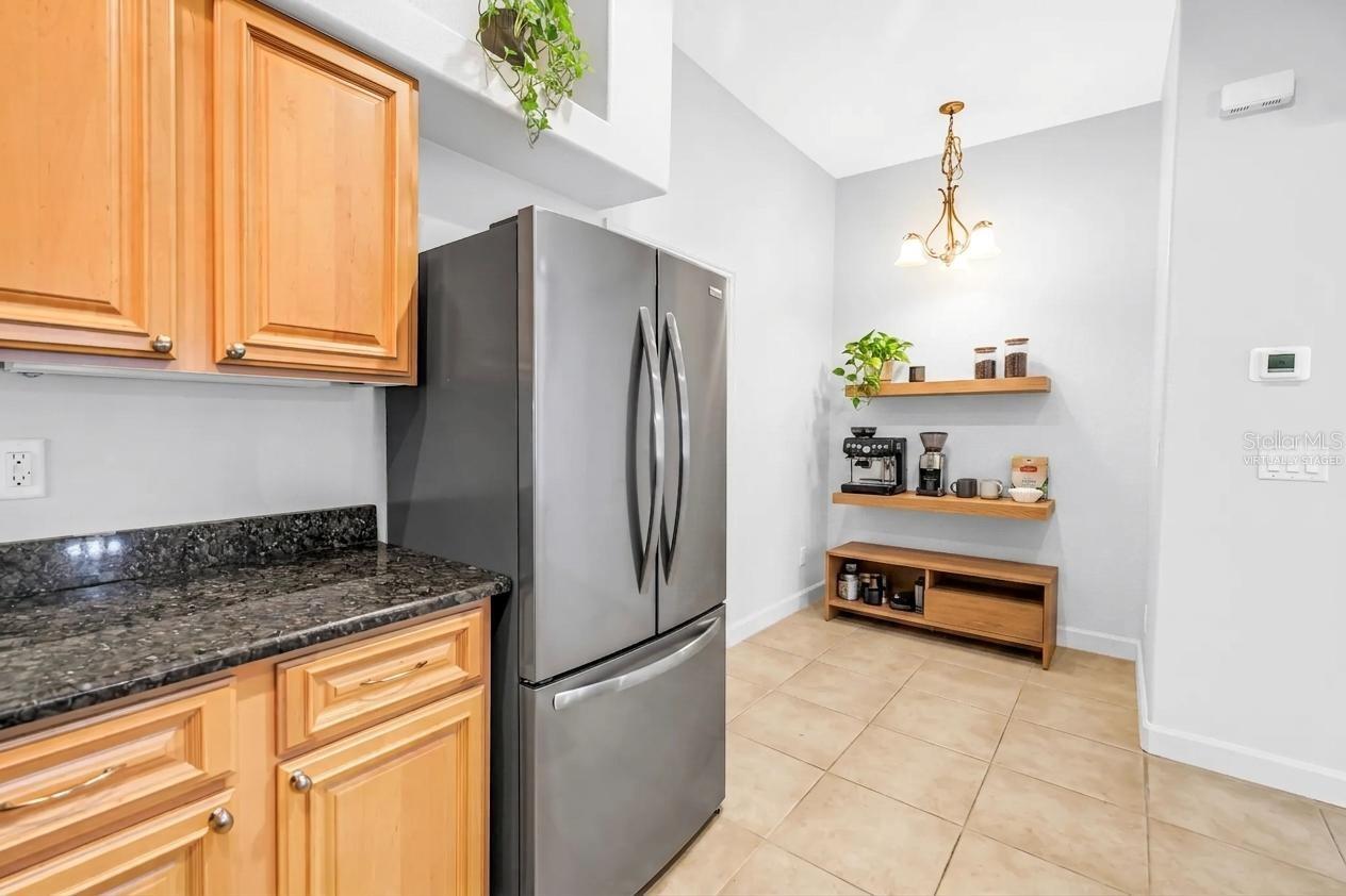 2982 ESTANCIA PL