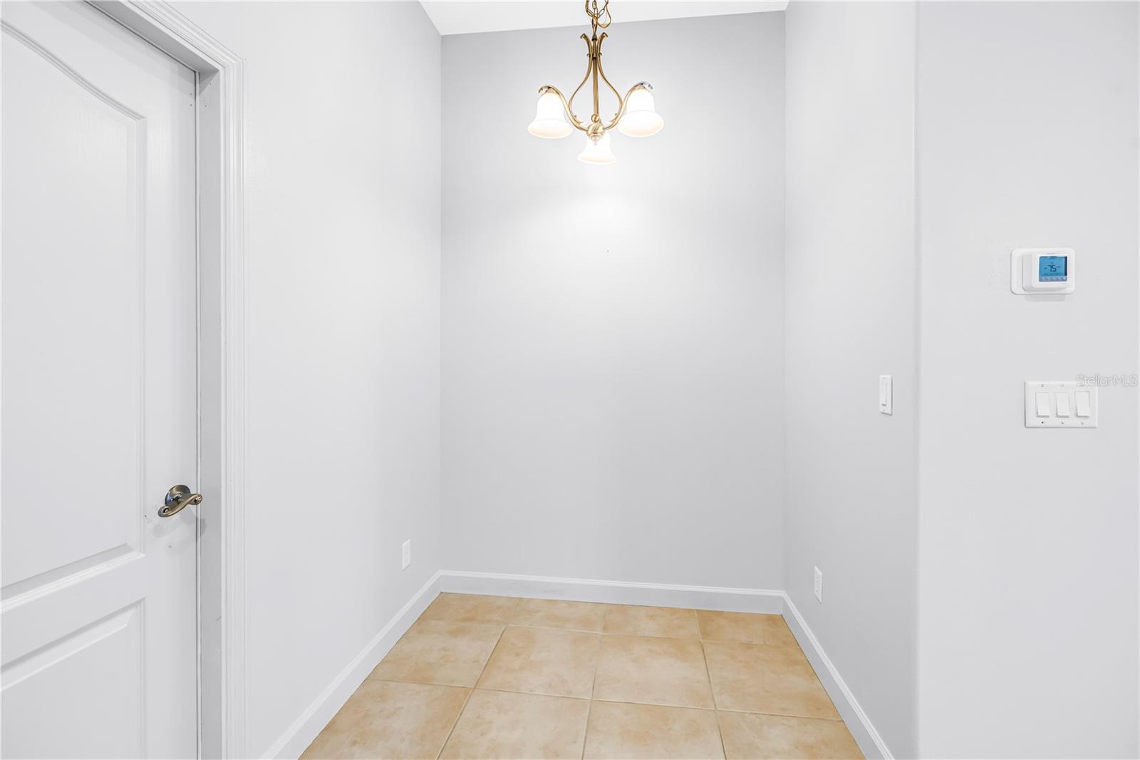 2982 ESTANCIA PL