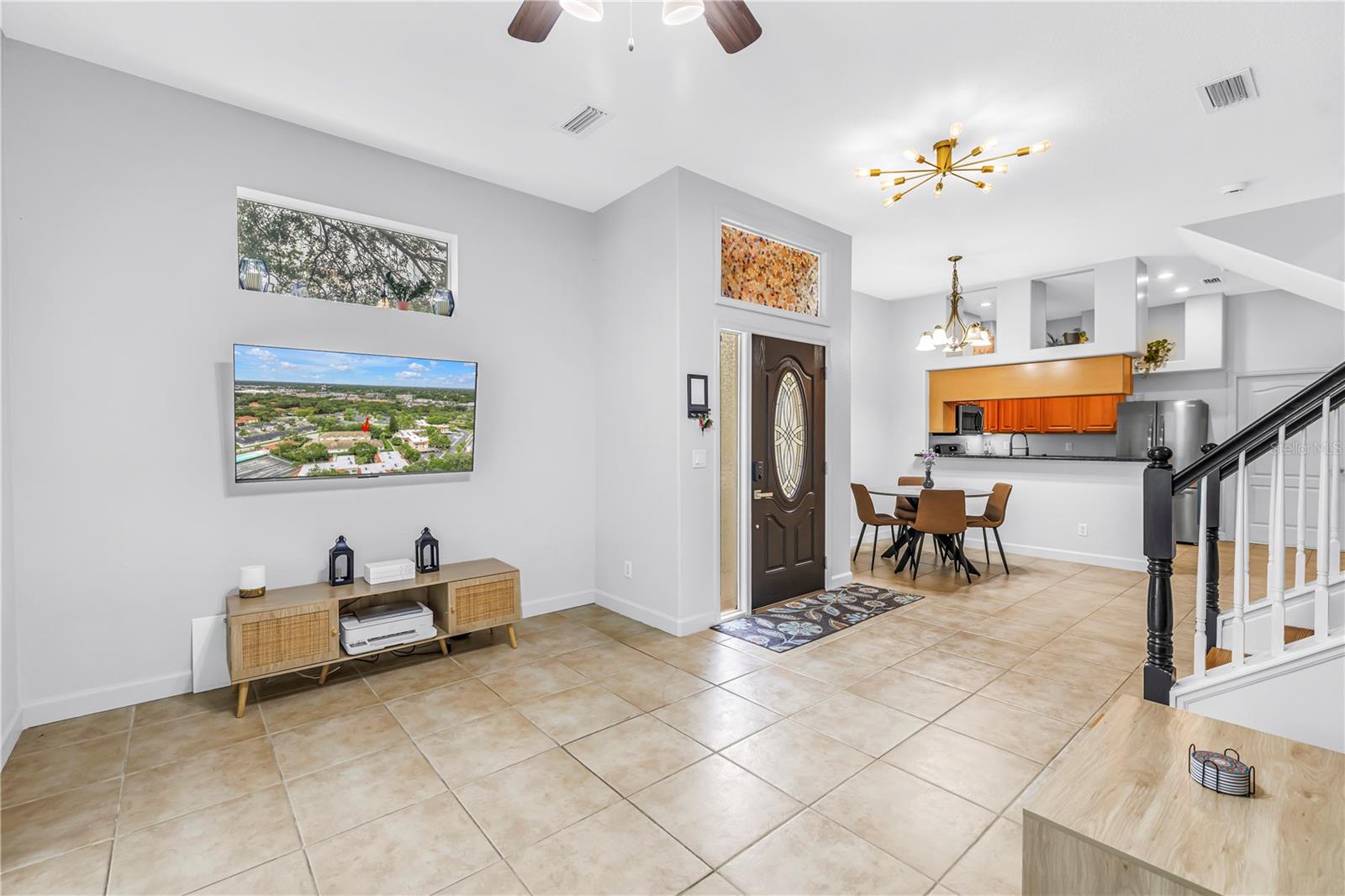 2982 ESTANCIA PL