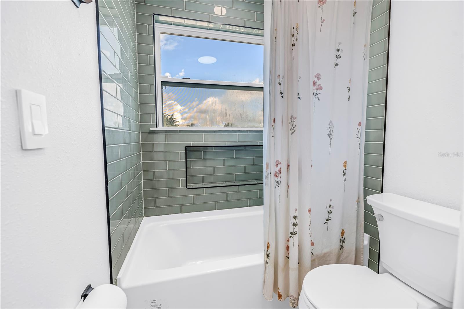10210 VISTA POINTE DR