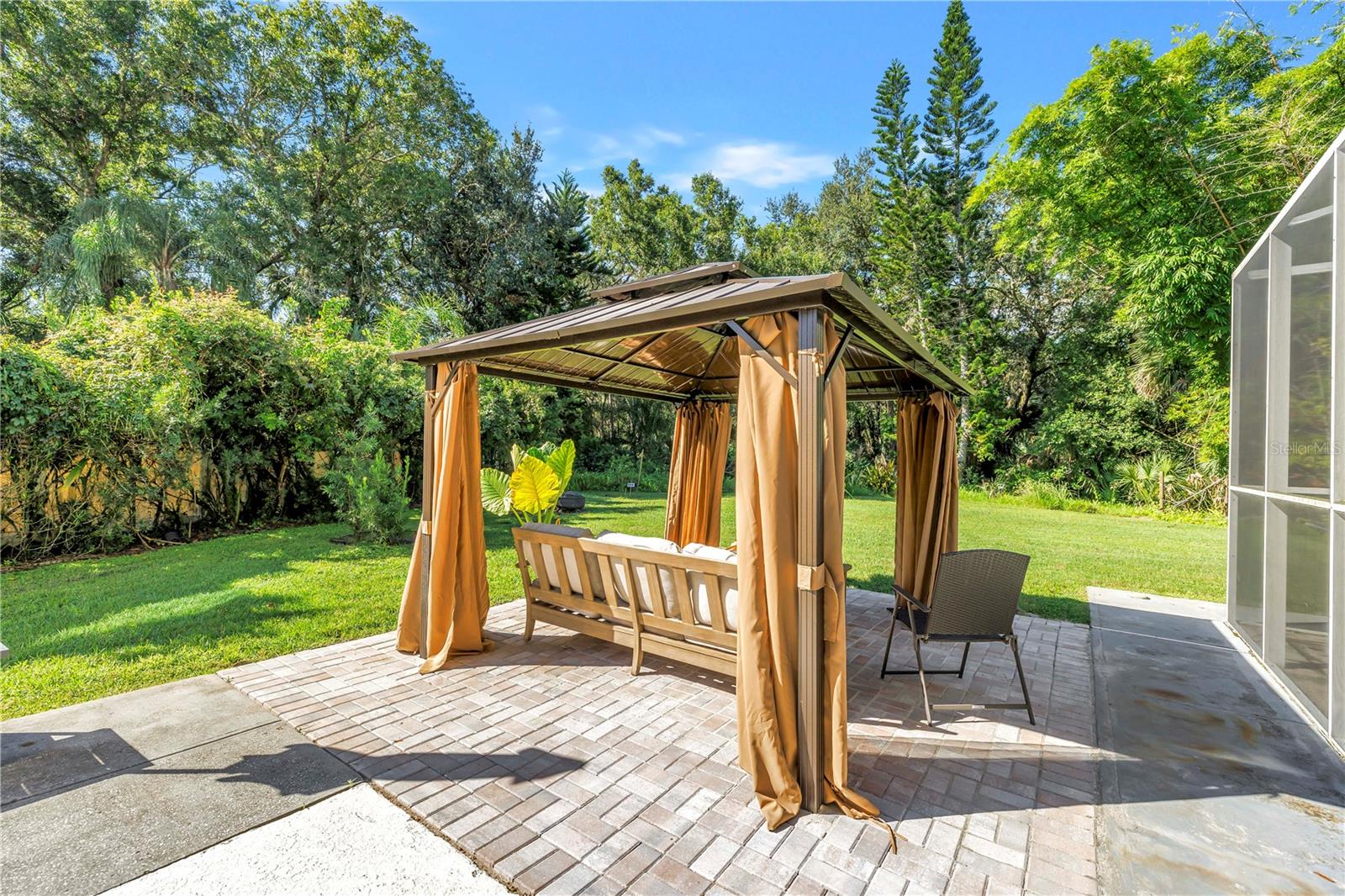 10210 VISTA POINTE DR