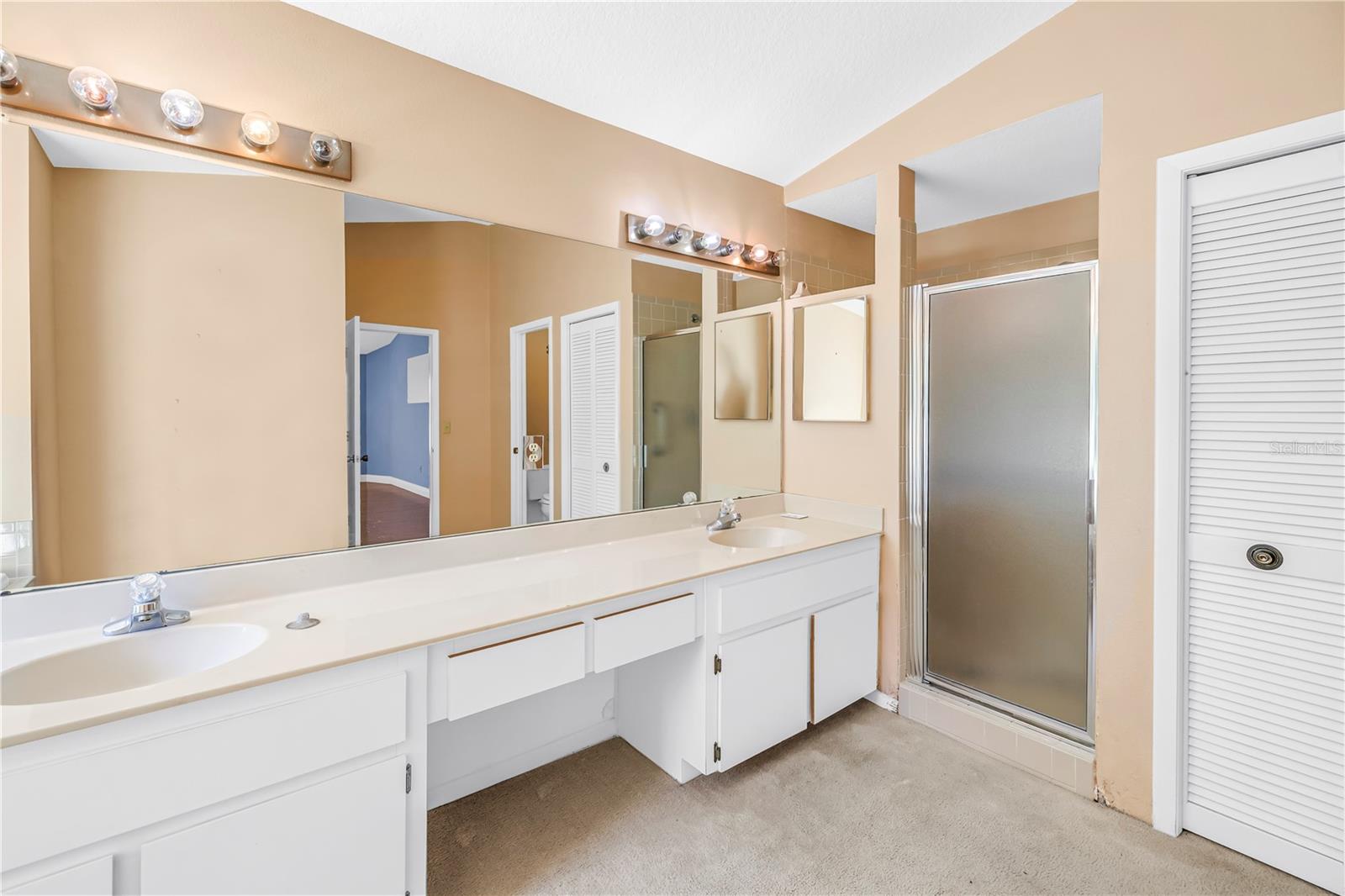10210 VISTA POINTE DR