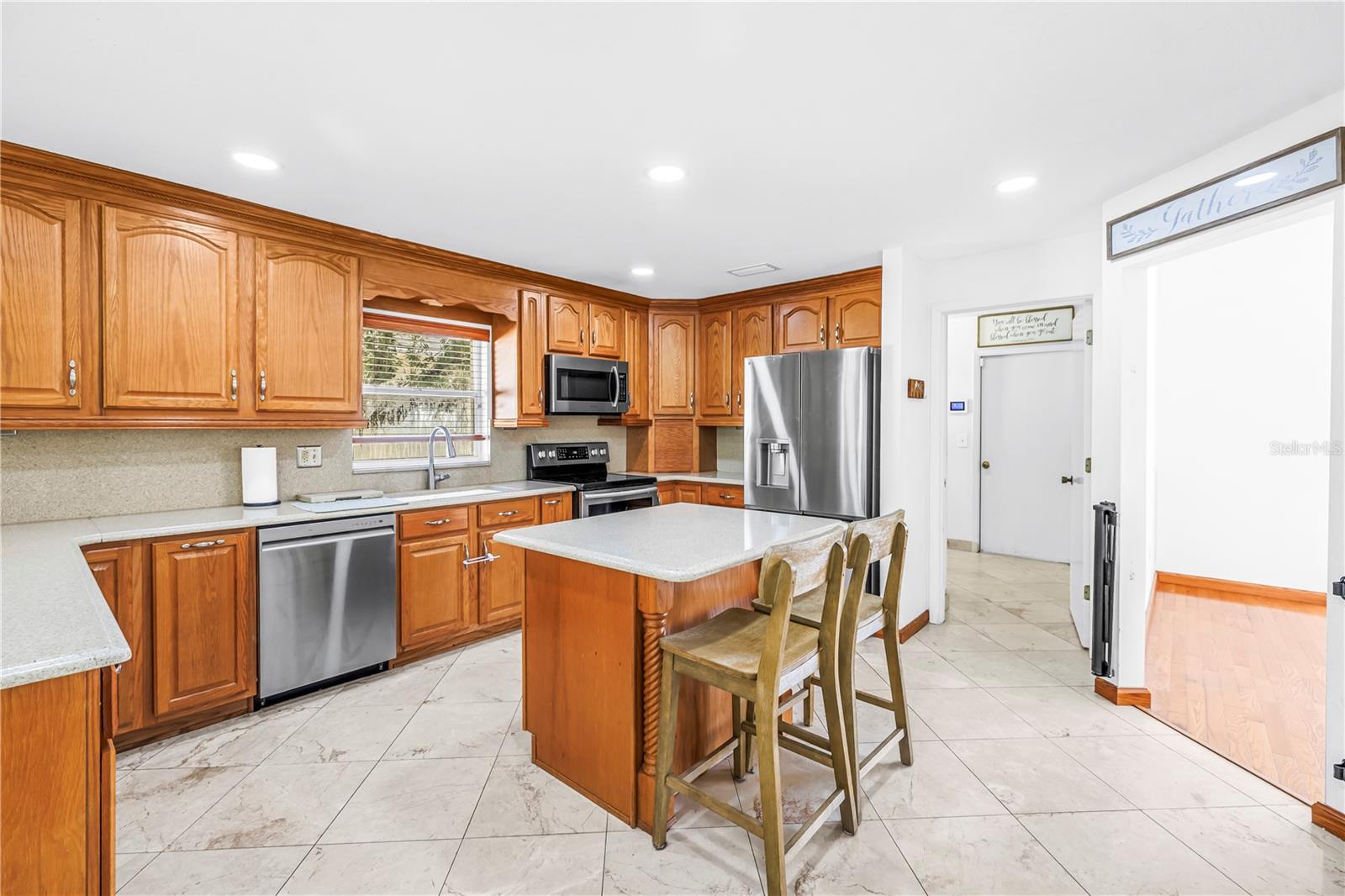 10210 VISTA POINTE DR