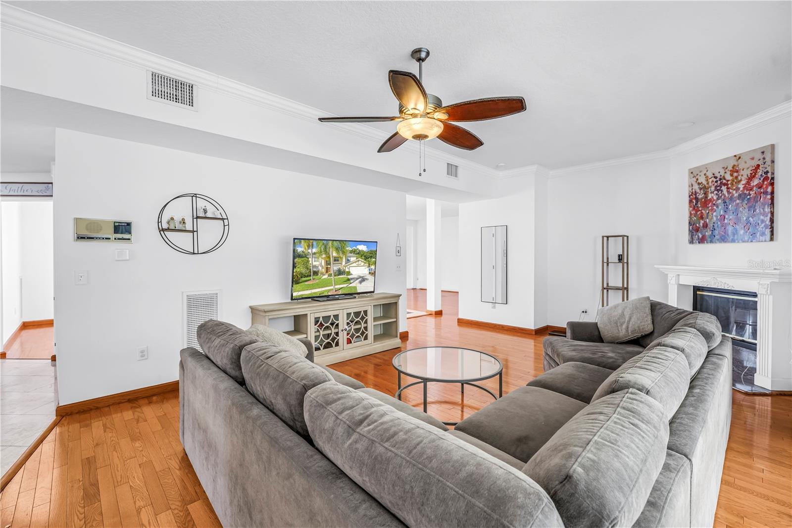 10210 VISTA POINTE DR