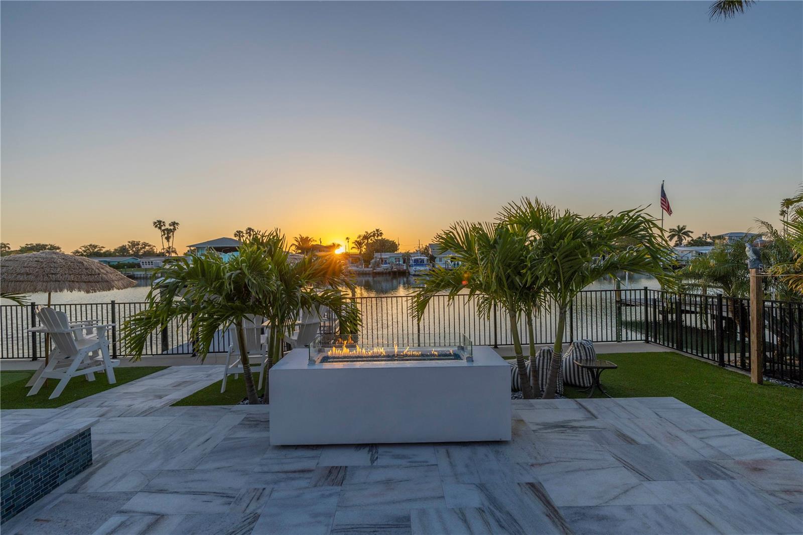 524 JOHNS PASS AVE