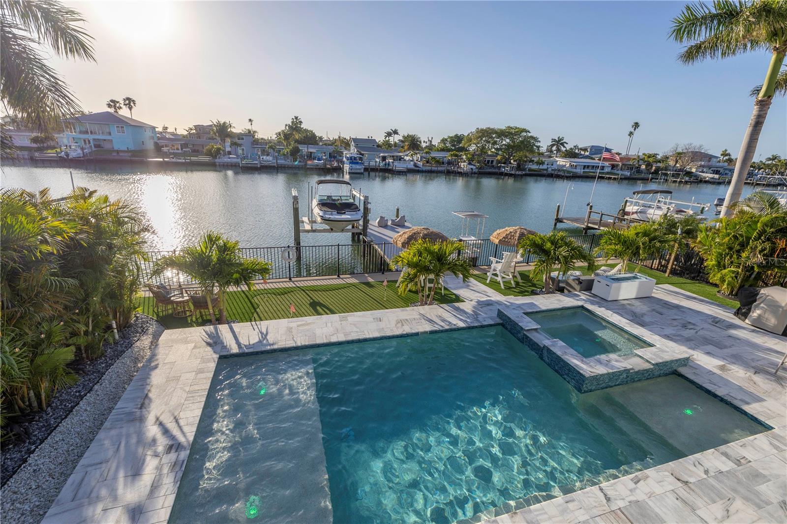 524 JOHNS PASS AVE