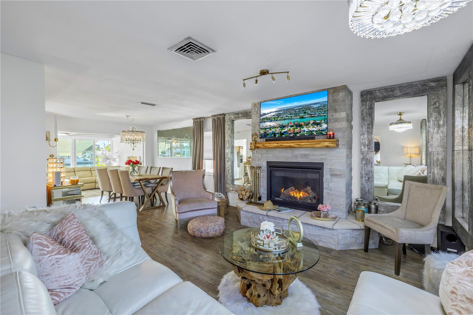 524 JOHNS PASS AVE