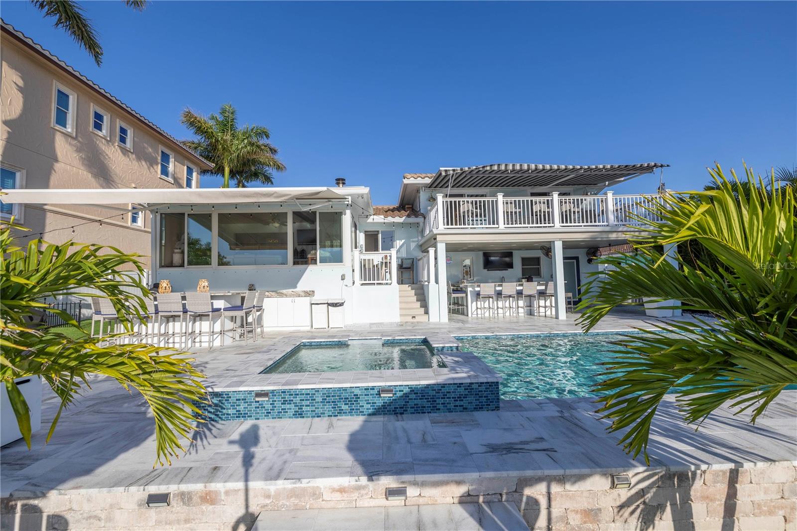 524 JOHNS PASS AVE