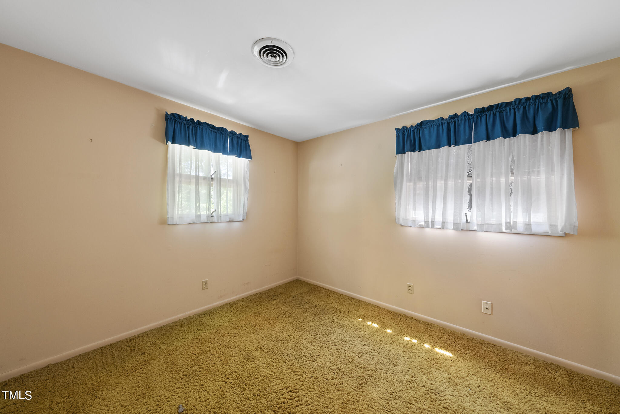 5321 Edington Lane