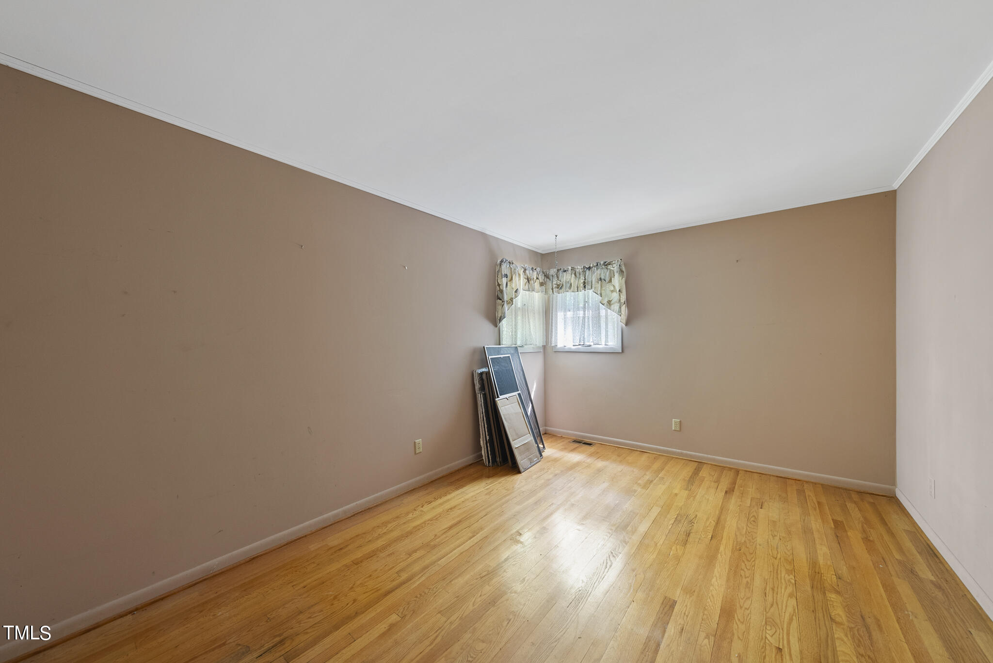 5321 Edington Lane