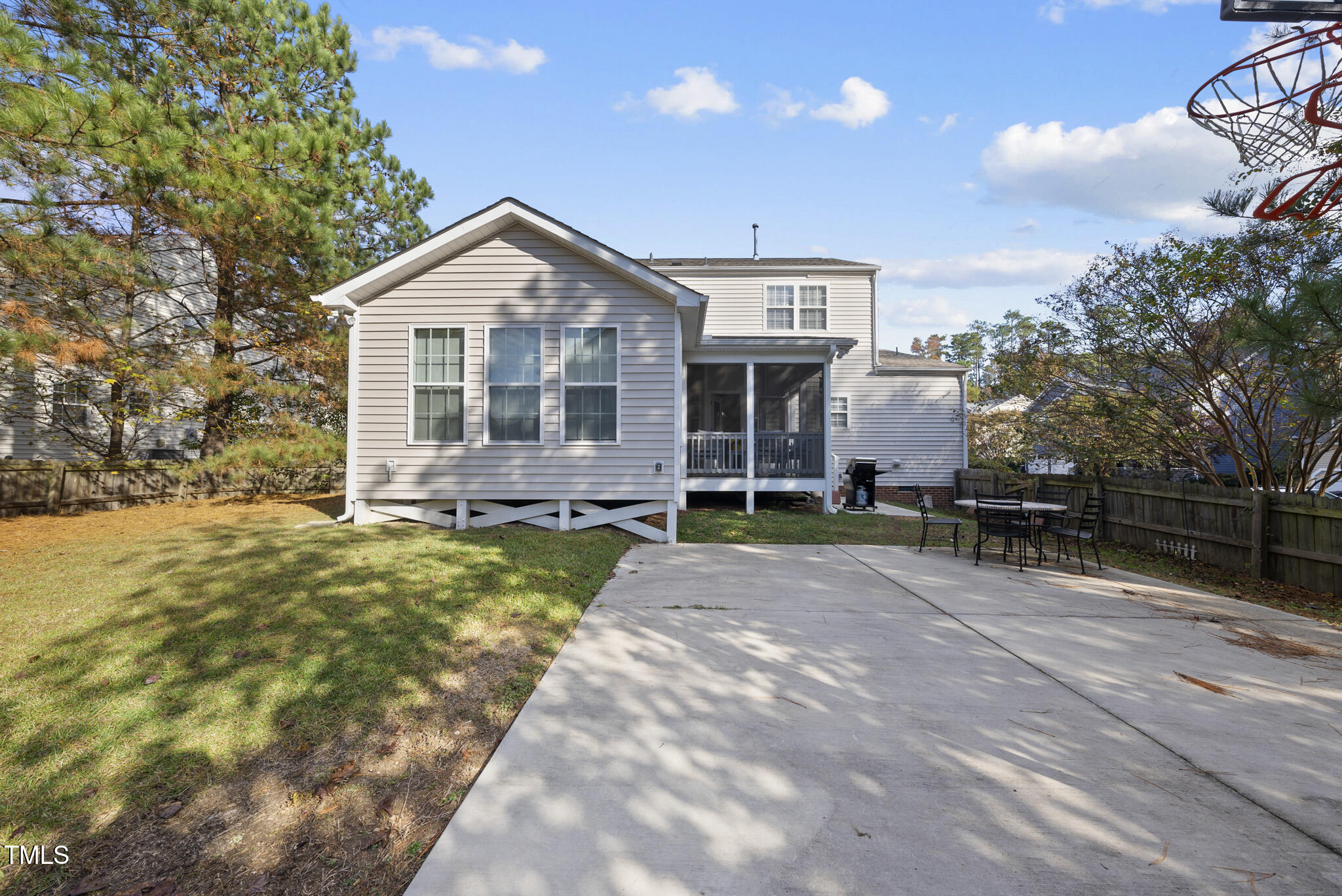 1055 Vauxhall Drive