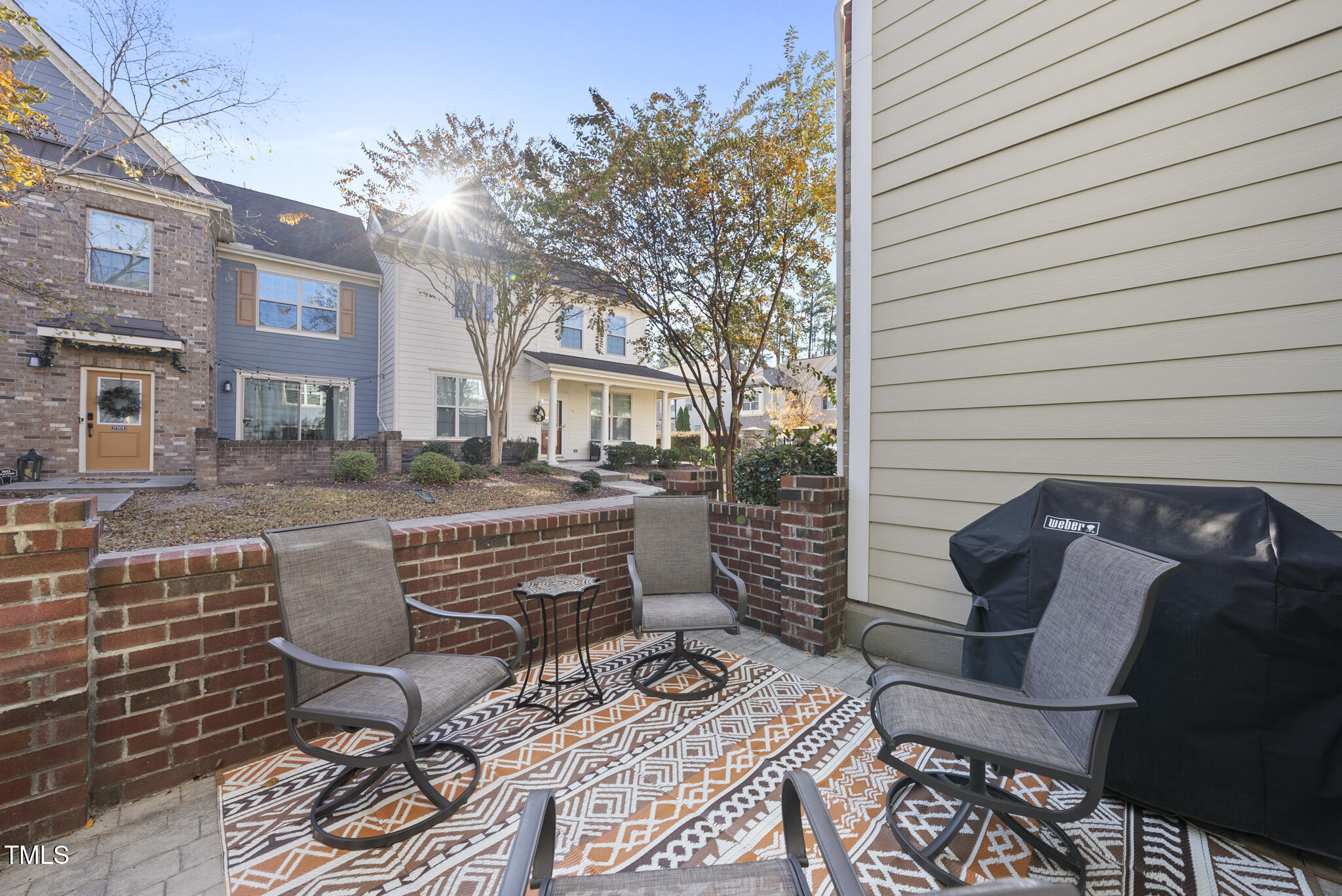 9305 Alcazar Walk