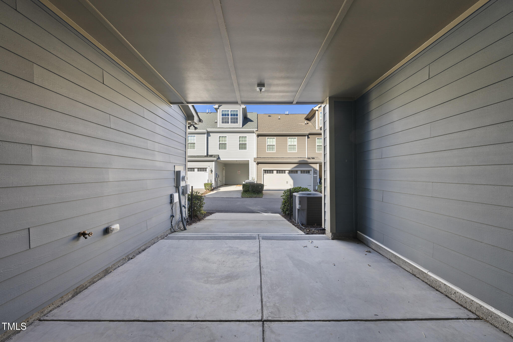 9305 Alcazar Walk