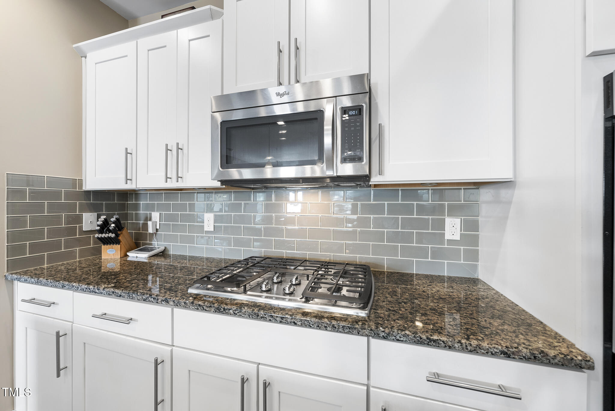 9305 Alcazar Walk