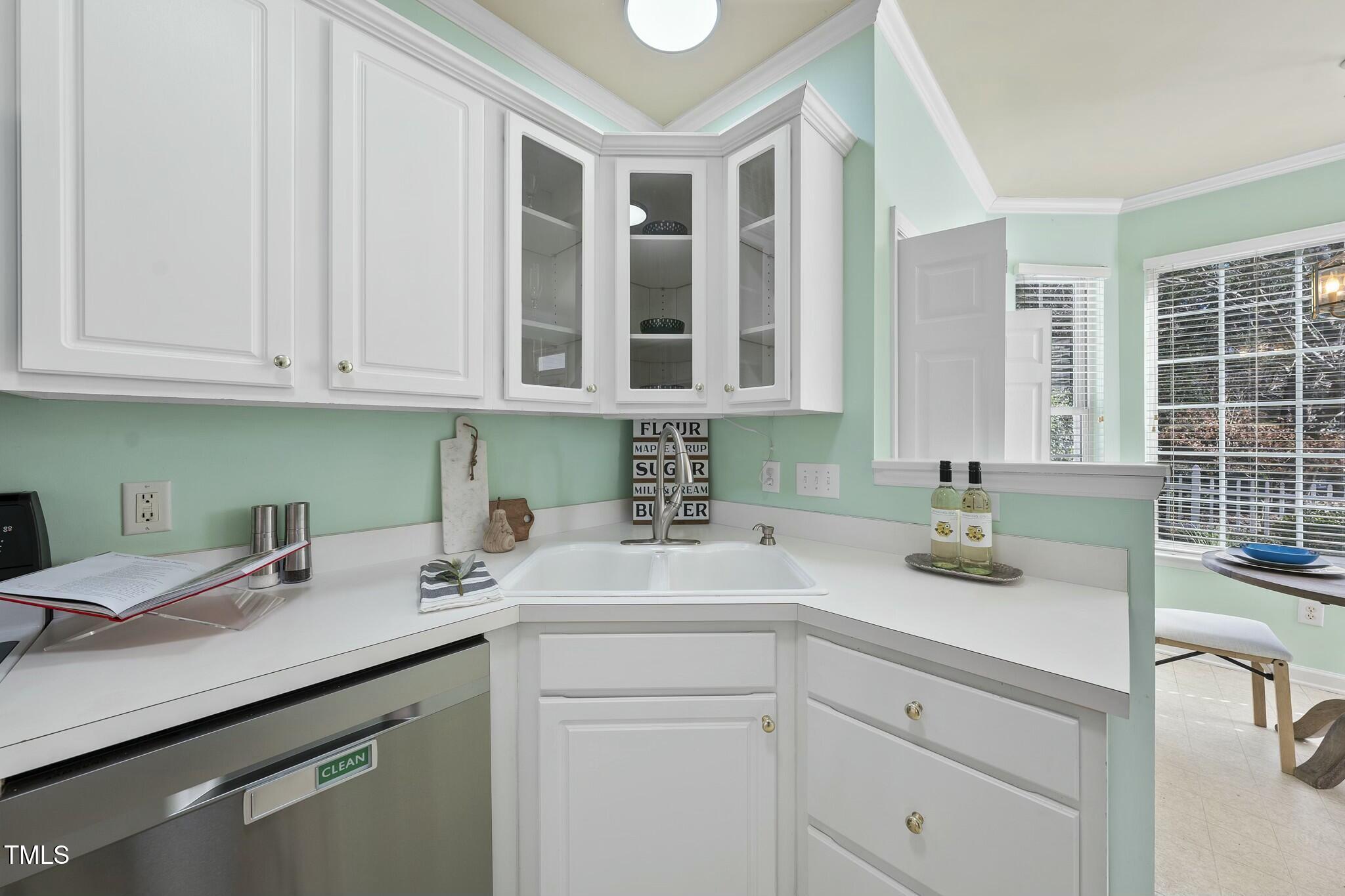 1112 Silky Dogwood Trail