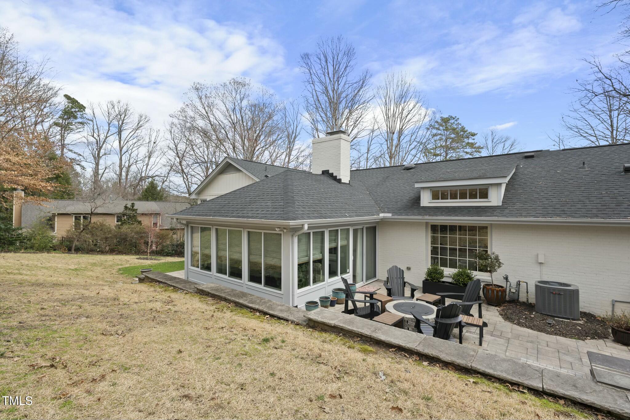 400 Edinburgh Drive