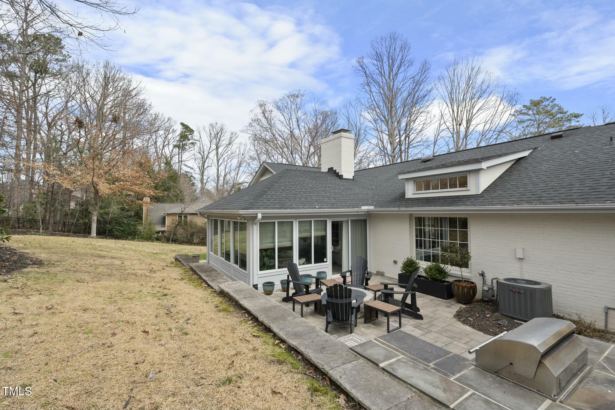 400 Edinburgh Drive