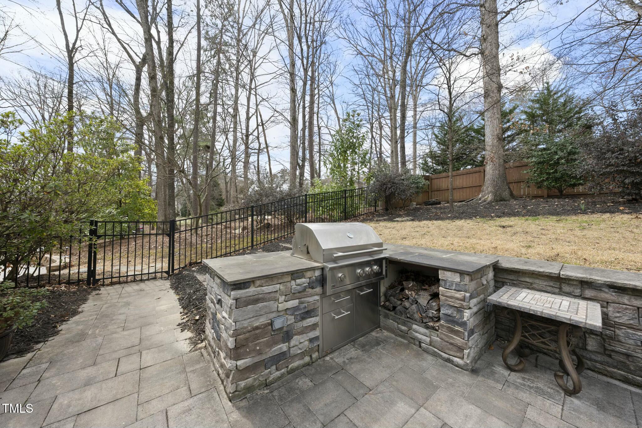 400 Edinburgh Drive