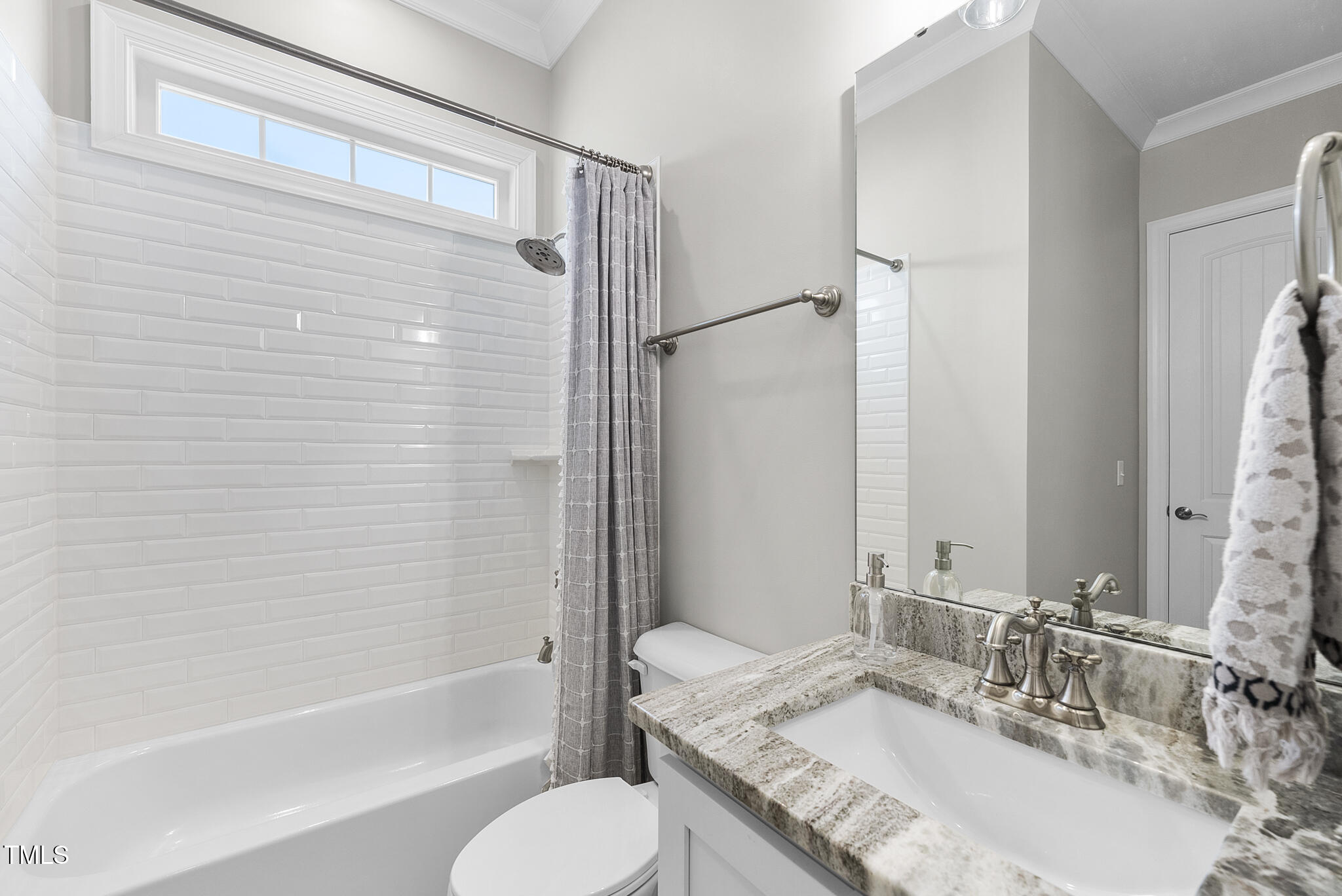 2086 Amalfi Place