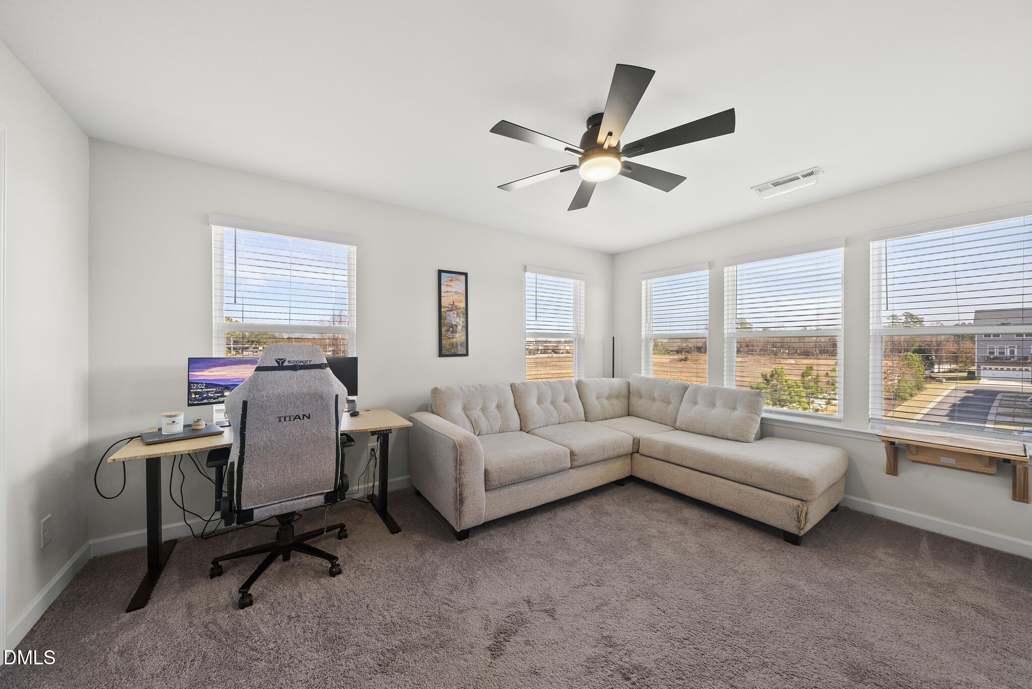 935 Parkstone Towne Boulevard