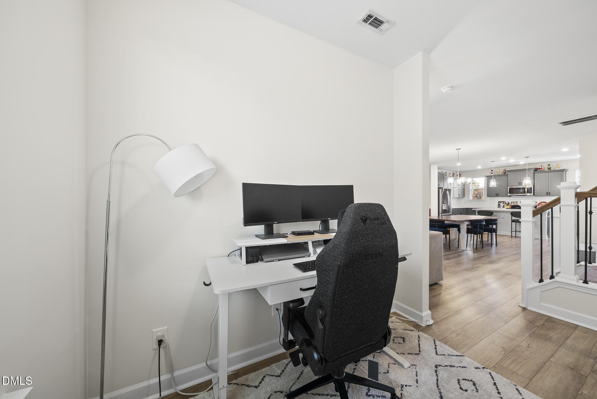 935 Parkstone Towne Boulevard