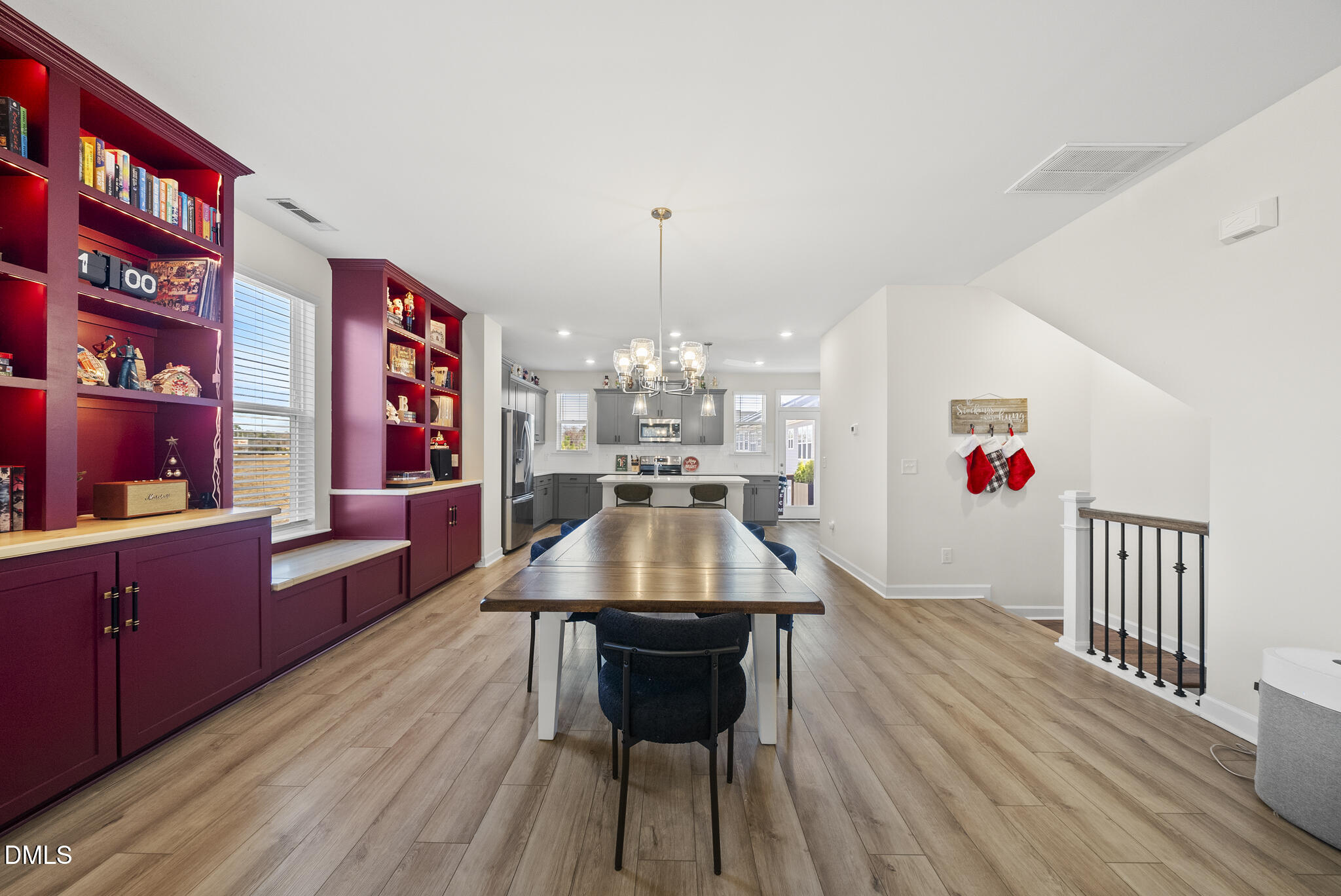 935 Parkstone Towne Boulevard