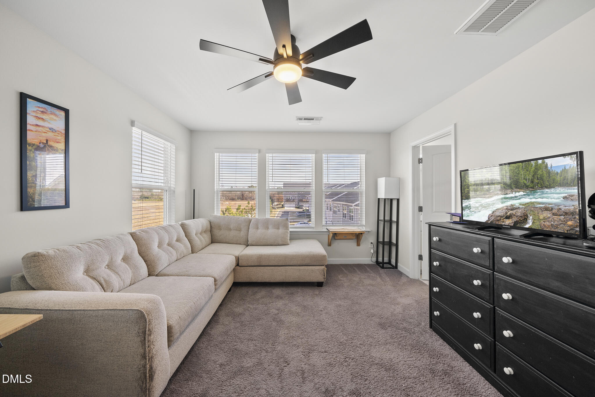 935 Parkstone Towne Boulevard